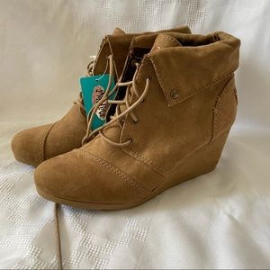 Mad Love wedge heel suede tan booties. Size 8